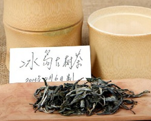 品鉴2013年冰岛古树茶